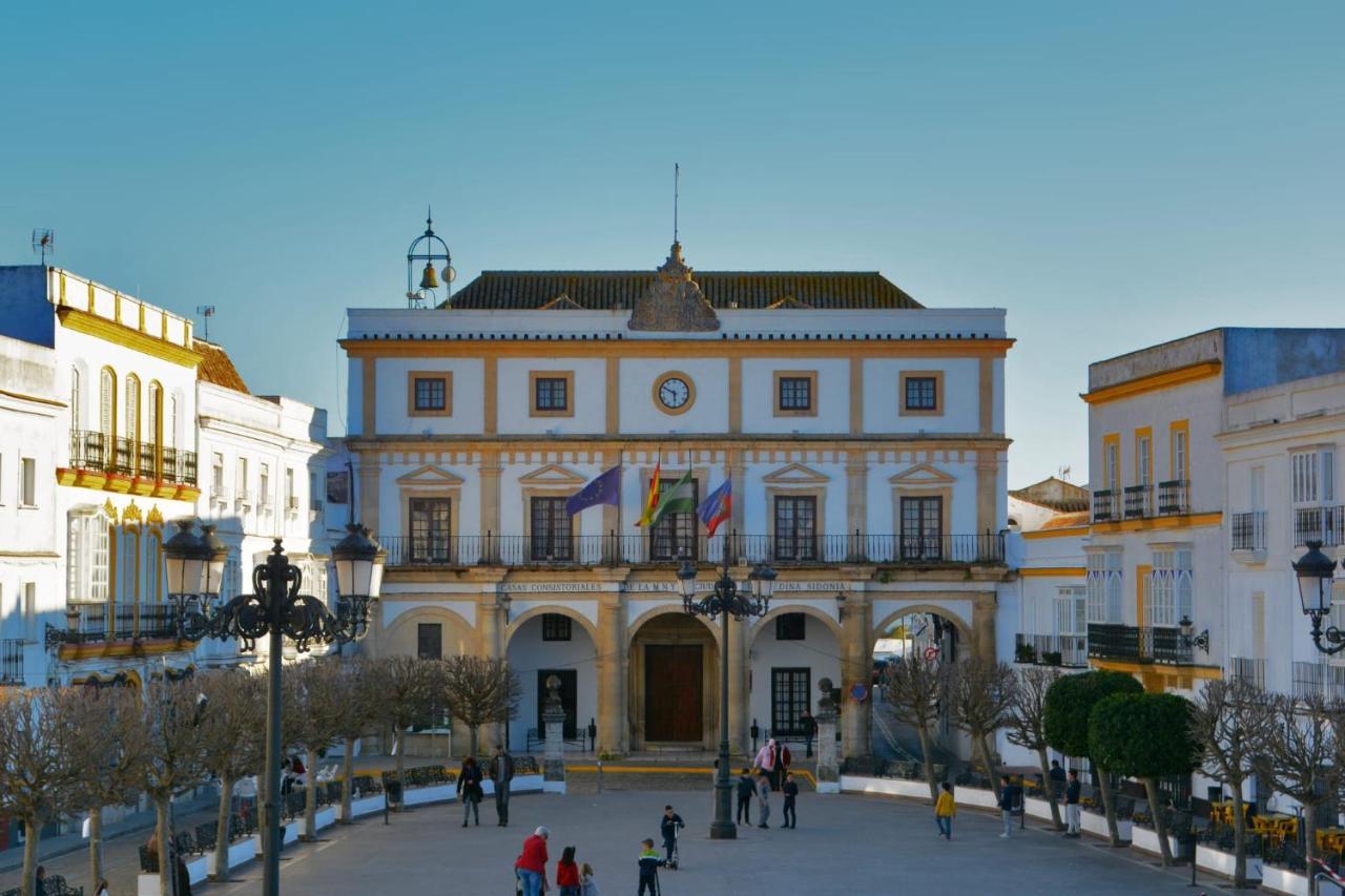 Alojamientos Plaza De Espana Medina-Sidonia Bagian luar foto