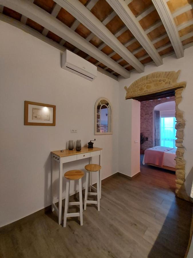Alojamientos Plaza De Espana Medina-Sidonia Bagian luar foto